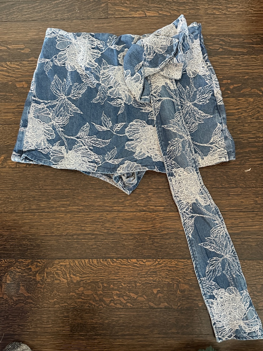Avec Les Filles Denim Floral Wrap Skort